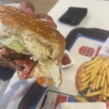 Burger King Bayat Hamburger Ekmeği Kullanıyor Kalitesiz Hizmet