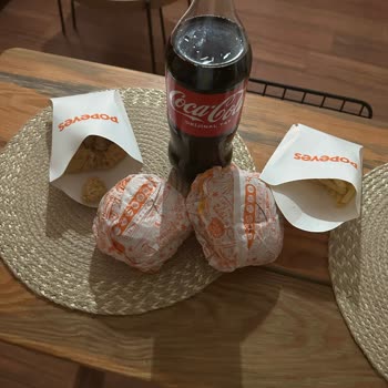Popeyes 4 Saat Oldu