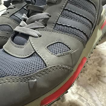 Ankara Form FLO Mağazası İlgisizliği