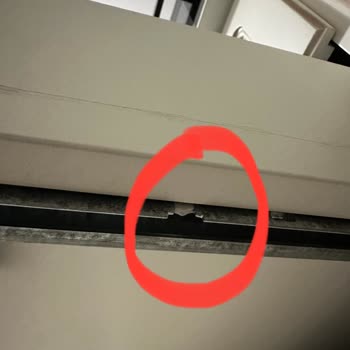 Samet A. Ş. Frenli Çekmece Yay Tırnağı Kırıldı