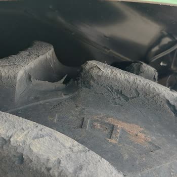 Deutz Marka Traktörümün Petlas Lastikleri Parçalandı