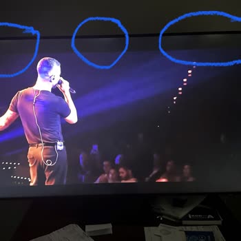 Samsung BU8500 TV Beyaz Işık