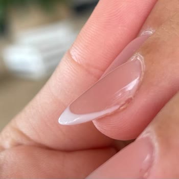 Atelier Nail Studio Manikür Hizmetinden Memnun Kalmadım
