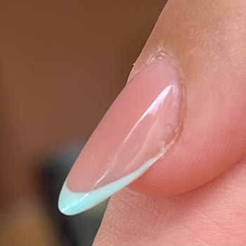 Atelier Nail Studio Manikür Hizmetinden Memnun Kalmadım