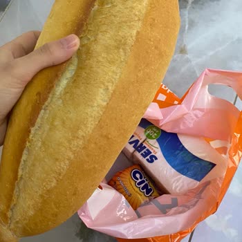 Migros Hemen Ekmeği Diğer Ürünlerle Aynı Poşete Atıp Getirdi