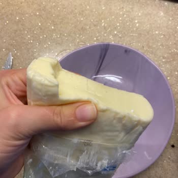 Sütaş'ın Kaşar Peyniri Hakkında Şüphelerim Var