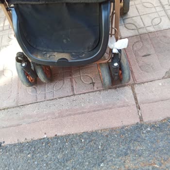 Bebek Arabası Rezilli Asya AVM Kavacık