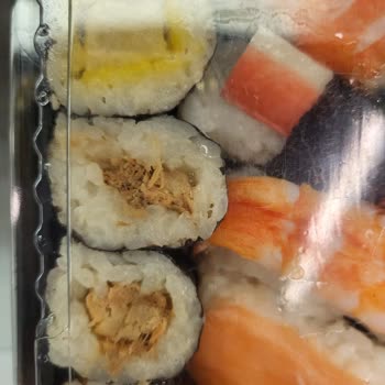 Carrefour SA Bayat Bozuk Sushi Satmak Ne Demek Az Kaldı Zehirlendik