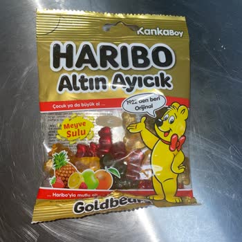 Haribo Ayıcık Paketin İçinde Beyaz Cisim.
