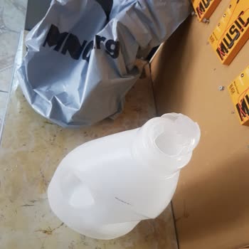 MNG Kargo Görevlileri Paketi Açıp İçini Boşaltmışlar