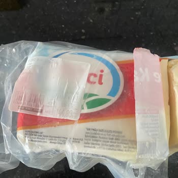 Ekici Peynir Olmayan Bir Şey Satıyor!