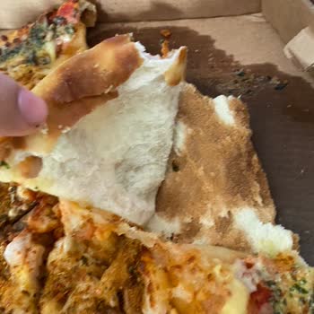 Domino's'un Yaptığı Garip Pizza.