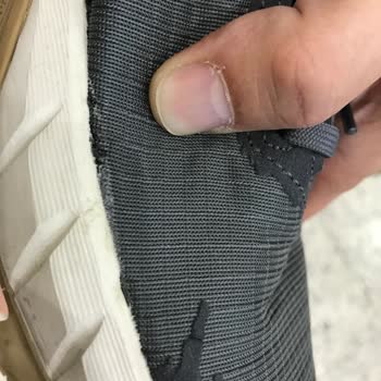 Etichet Mağazası Antares Şubesi Salomon Ayakkabı