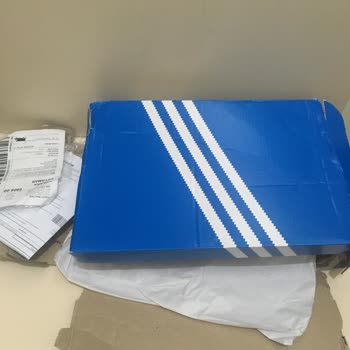 SuperStep Mağazası Özensiz Paketleme