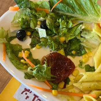 Tavuk Dünyası Oksijen AVM Dilovası Salataya Çürümüş Sebze Konması...