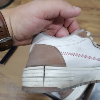 Deichmann Ayakkabıyı Değiştirmemek İçin Bahaneler Sunuyor