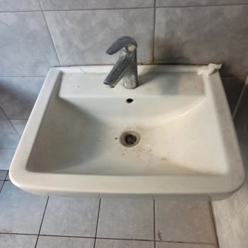 Opet Muhittin Can Oğulları Petrol'deki Kirli Lavabo!