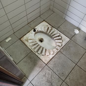 Opet Muhittin Can Oğulları Petrol'deki Kirli Lavabo!