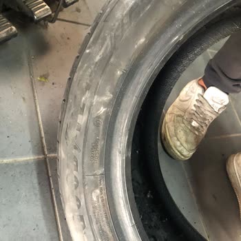 Goodyear Marka Lastik Durduk Yere Otobanda Patladı