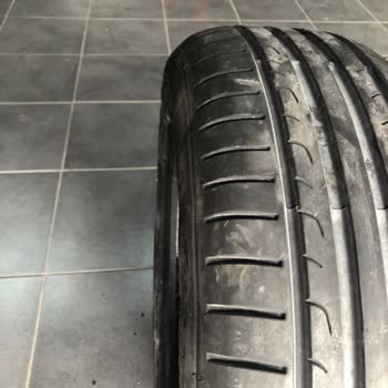 Goodyear Marka Lastik Durduk Yere Otobanda Patladı