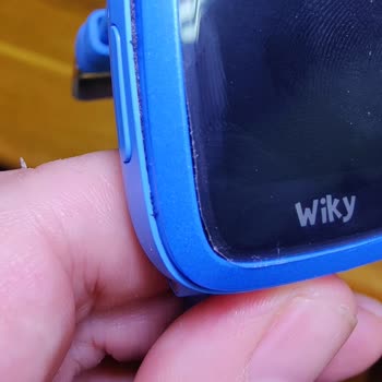 Wiky Watch Kırık Ekran Değişimi Kusurlu Yapıldı.
