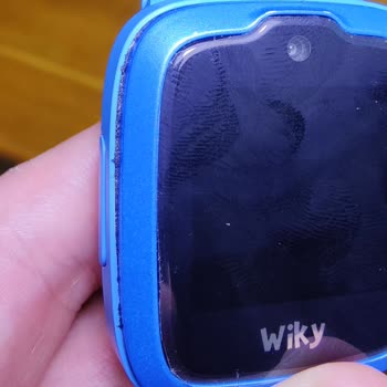 Wiky Watch Kırık Ekran Değişimi Kusurlu Yapıldı.