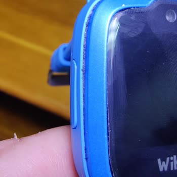 Wiky Watch Kırık Ekran Değişimi Kusurlu Yapıldı.