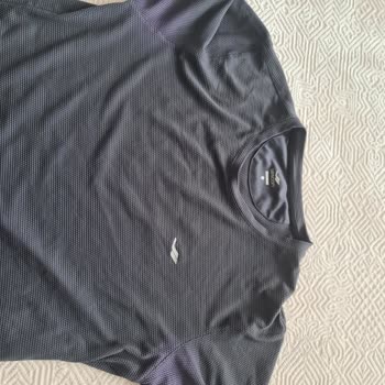 Lescon T-shirt Koltuk Altında Renk Atması