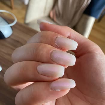 Eylül Öztürk Nail Spa 790 TL Lik Jel Tırnak