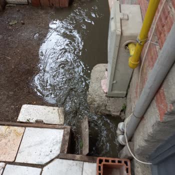 Bursa Büyükşehir Belediyesi Ana Gider Hattına Yağmur Giderinin Bağlanması Yagmur Eve Su Basması