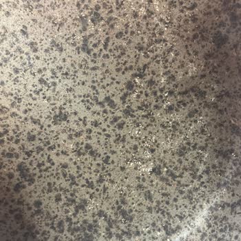 Taşhan Mutfak Eşyaları Tencere Ve Sahan Seti Soyuldu, Renk Değiştirdi Ve İlgilenilmiyor