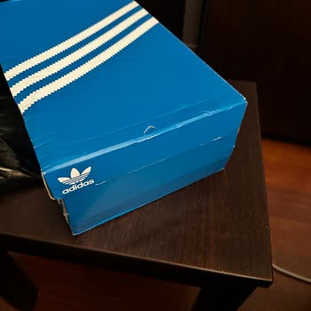 adidas Hasarlı, Defolu Kullanılmış Ürün Satışı