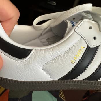 Adidas Passing off On-display Items as Brand New