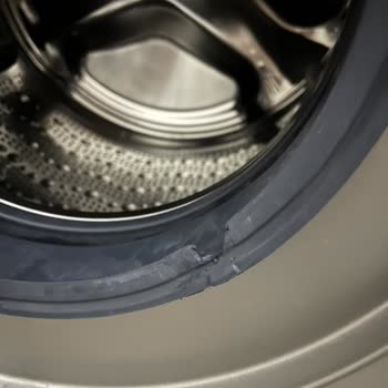 Bosch Körük Lastik Yırtılması