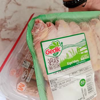 Migros Ambalaj Yırtık Malzeme.
