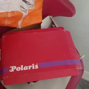 FLO Ayakkabı Parçalanmış Kutusu Ezilmiş Paket