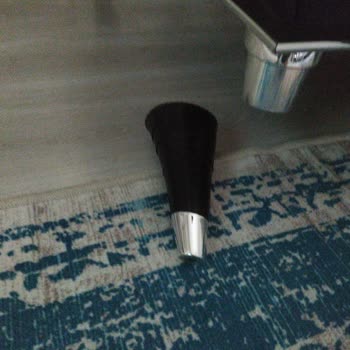 Aksu Çarşı Dikkatsizlik Müşteriyi Umursamamak Başından Sağmak