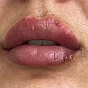 Grushka Beauty Salon Yasal Değil, Randevu Da Vermiyorlar