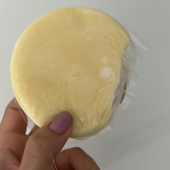 Özgüllü Süt Ürünleri Küflü Kaşar Peyniri