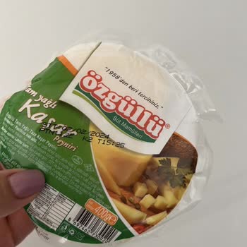 Özgüllü Süt Ürünleri Küflü Kaşar Peyniri