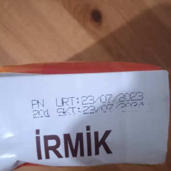 BİM İrmik Paketinden Böcek Çıktı!