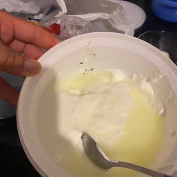 İçim Yoğurt Kutusunda Leke Var