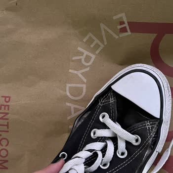 Converse Ayakkabı Garantiye Gönderilmedi