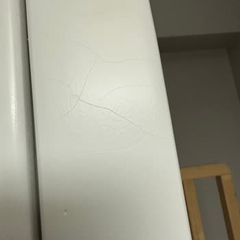 Montessori İstanbul Kalitesiz İşçilik Ve Boya Deformasyonu