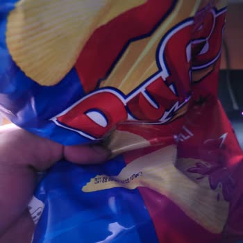 Ruffles Marka Cipsin İçi Bomboş