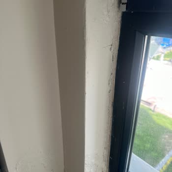 Emlak Konut GYO Evimizdeki Su Sızıntısı Sorunu Hızlıca Çözülmeli