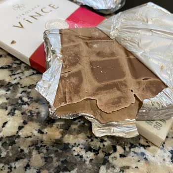 A101 Bozulmuş Çikolataları Satıyorlar