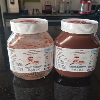 Aynı Kodlu İki Nutella Kavanozu