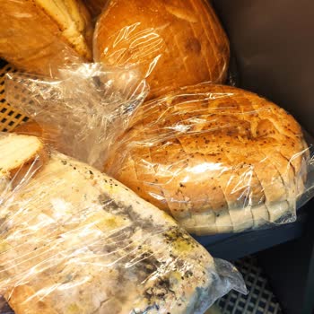 Hakmar Express Hakmar Mağazası Küflü Ekmek