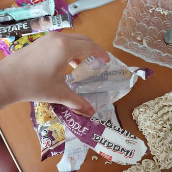 Dudomi Noodle Dan Baharat Çıkmadı